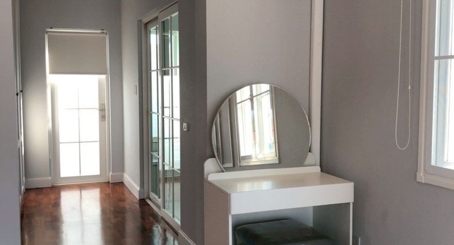For rent 4 bedrooms house in Prawet, Bangkok