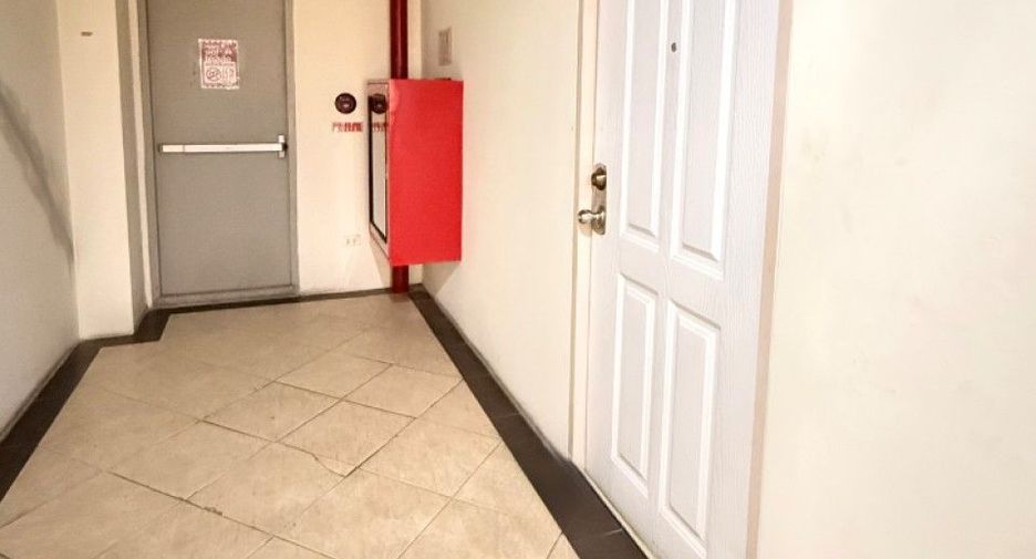 Wohnung zum Kauf mit 1 Zimmer in Si Racha, Chonburi
