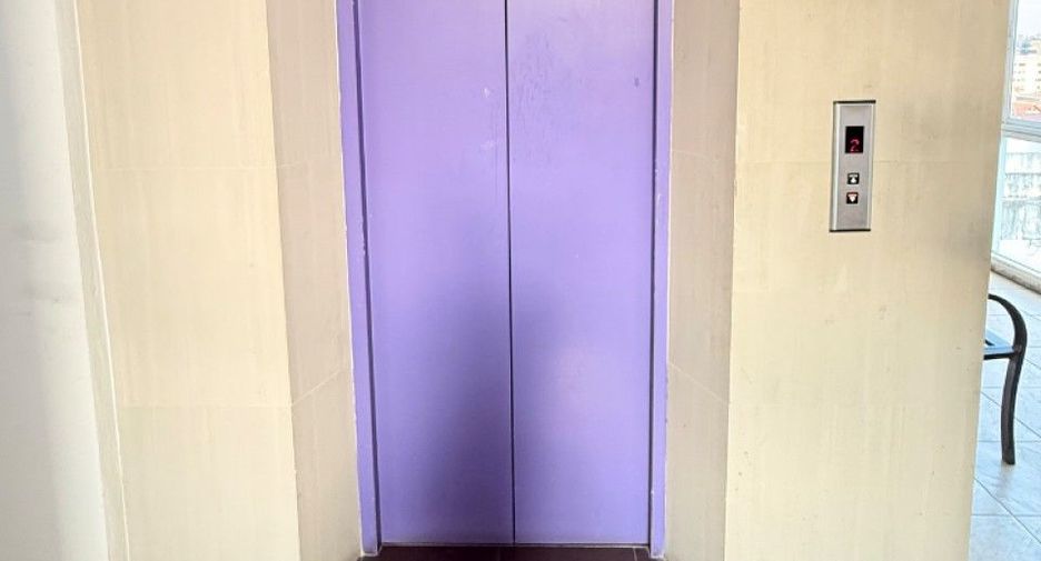 Wohnung zum Kauf mit 1 Zimmer in Si Racha, Chonburi