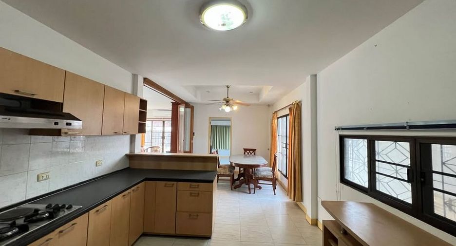 Haus zum Kauf mit 4 Zimmer in Bang Lamung, Chonburi