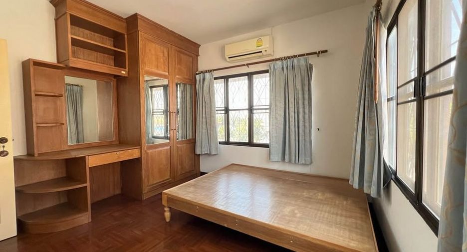 Haus zum Kauf mit 4 Zimmer in Bang Lamung, Chonburi
