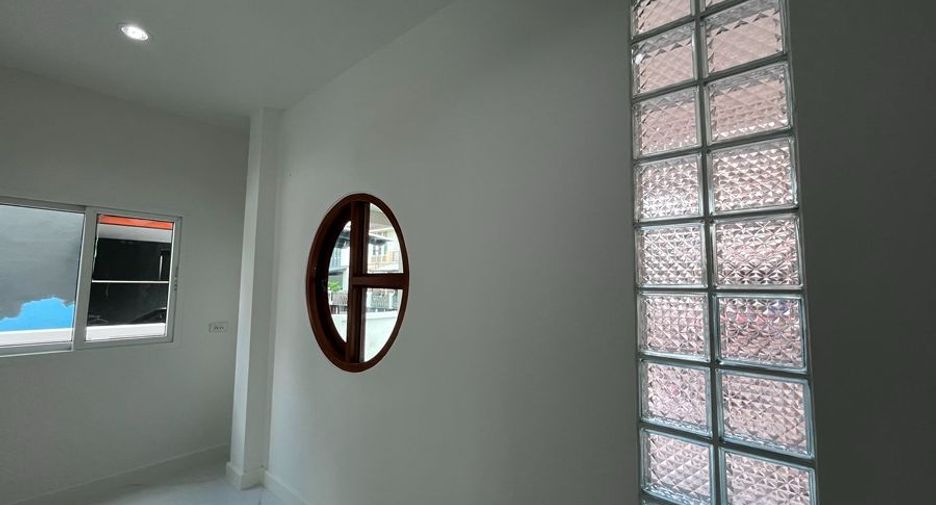 À vendre 3 chambres maison à Khlong Sam Wa, Bangkok
