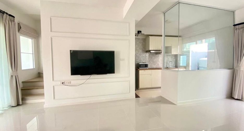 For rent and for sale 3 bedrooms townhouse in Bang Phli, Samut Prakan