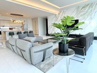 For sale 4 bedrooms condo in Pathum Wan, Bangkok