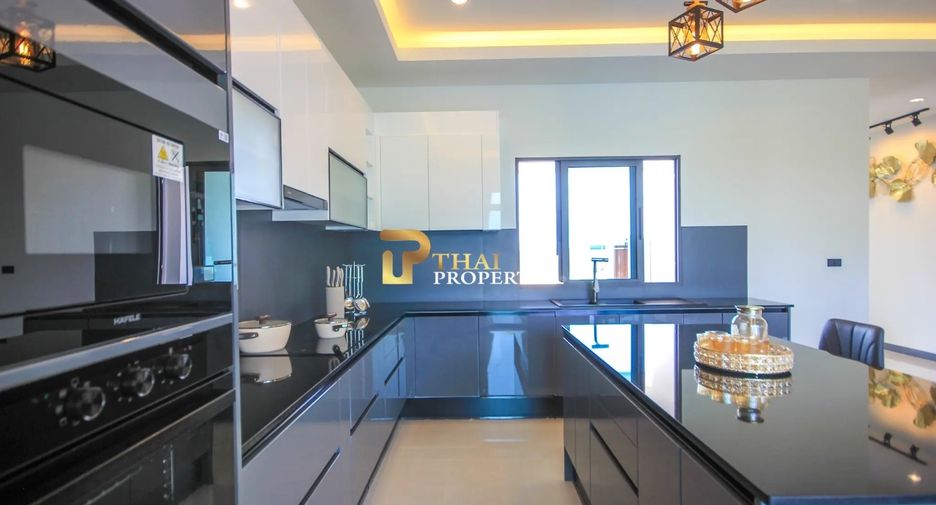 For sale 3 bedrooms villa in Hua Hin, Prachuap Khiri Khan