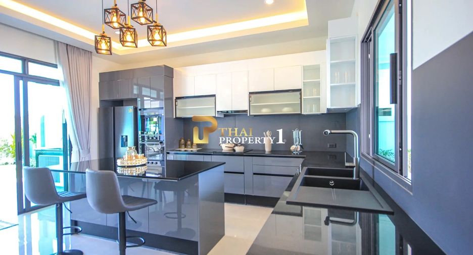 For sale 3 bedrooms villa in Hua Hin, Prachuap Khiri Khan