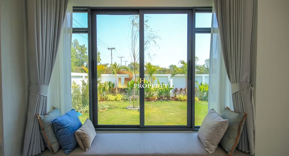 For sale 3 bedrooms villa in Hua Hin, Prachuap Khiri Khan
