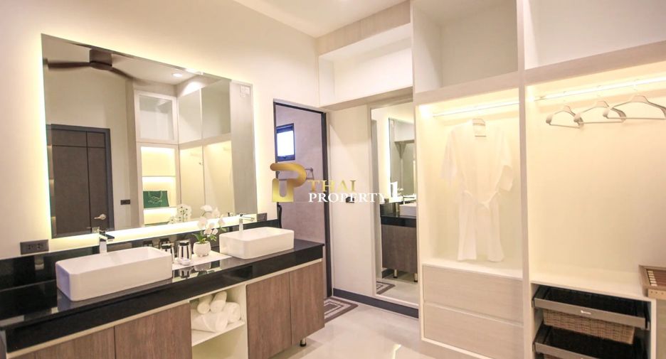 For sale 3 bedrooms villa in Hua Hin, Prachuap Khiri Khan