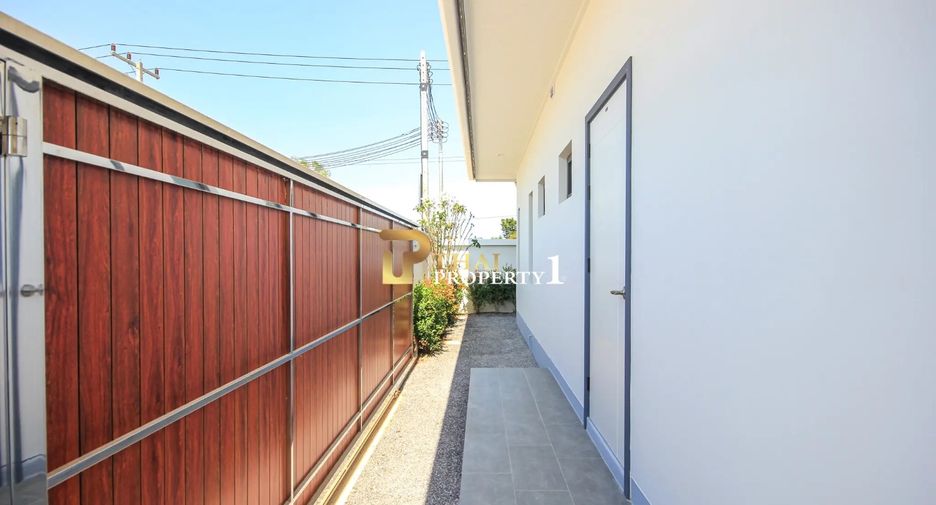For sale 3 bedrooms villa in Hua Hin, Prachuap Khiri Khan