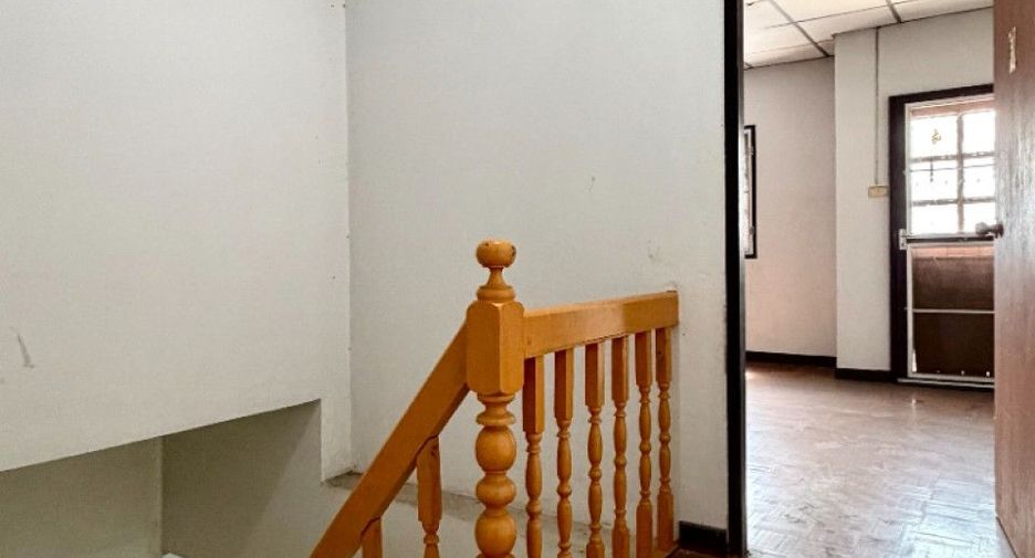 Продажа 2 спальни таунхаус в Khlong Luang, Патумтани
