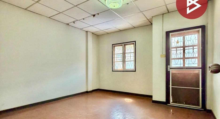Продажа 2 спальни таунхаус в Khlong Luang, Патумтани