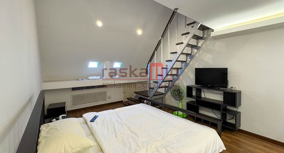 For rent and for sale 2 bedrooms condo in North Pattaya, Pattaya