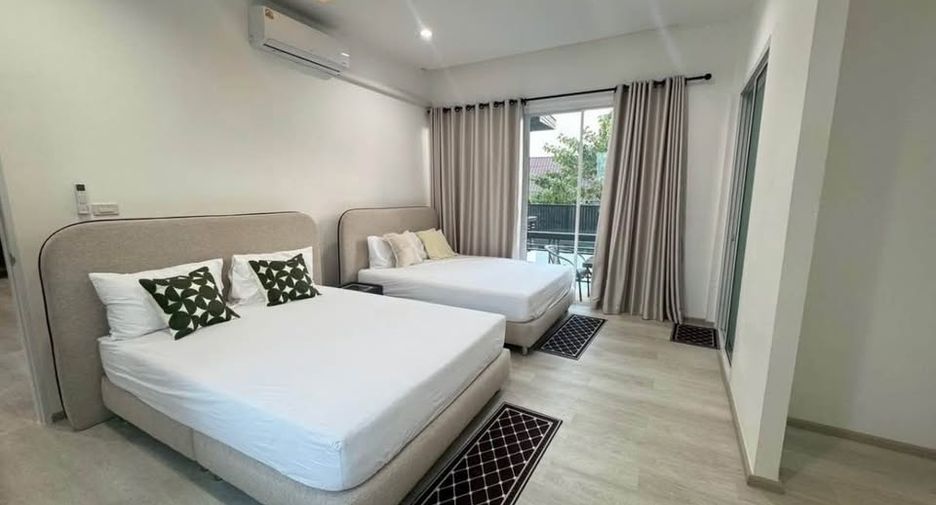 For rent 4 bedrooms villa in Sattahip, Chonburi