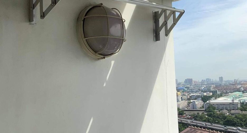 Condo en alquiler de 1 habitaciones en Khlong Toei, Bangkok