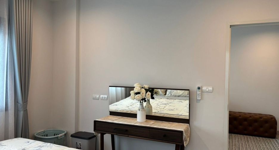 For rent and for sale 4 bedrooms house in Mueang Phuket, Phuket