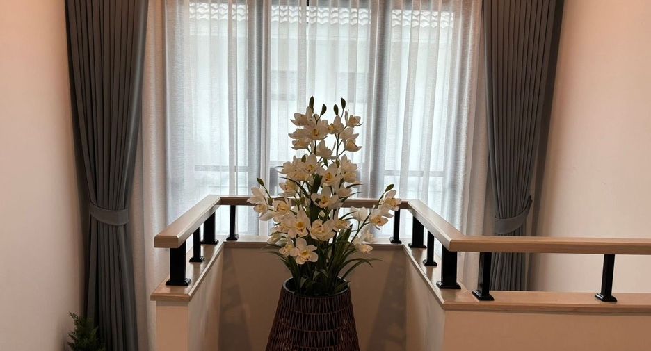 For rent and for sale 4 bedrooms house in Mueang Phuket, Phuket
