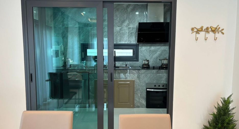 For rent and for sale 4 bedrooms house in Mueang Phuket, Phuket
