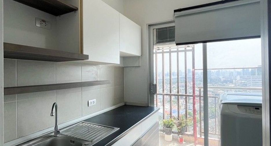 À vendre 1 chambre condo à Bang Sue, Bangkok