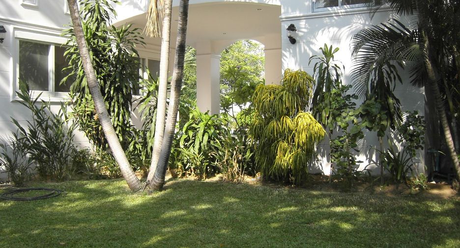 Haus zur Miete mit 5 Zimmer in Suan Luang, Bangkok