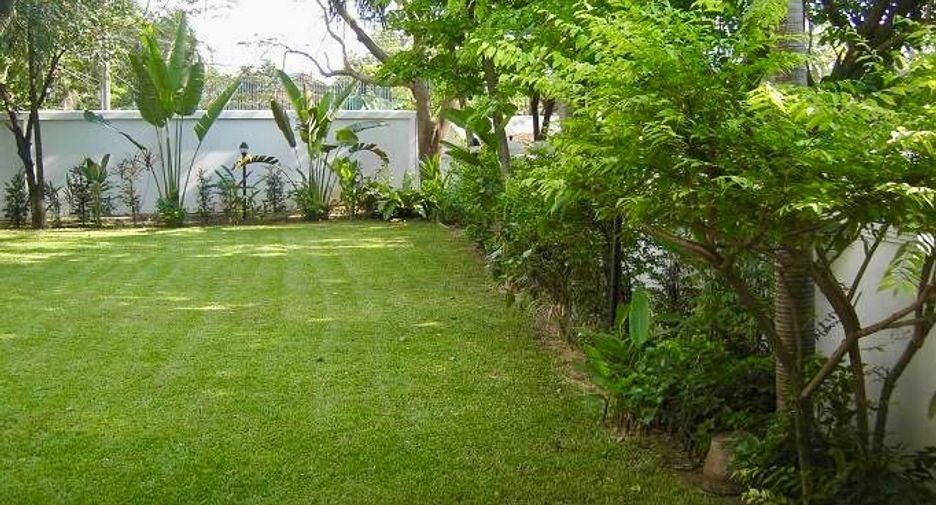 Haus zur Miete mit 5 Zimmer in Suan Luang, Bangkok