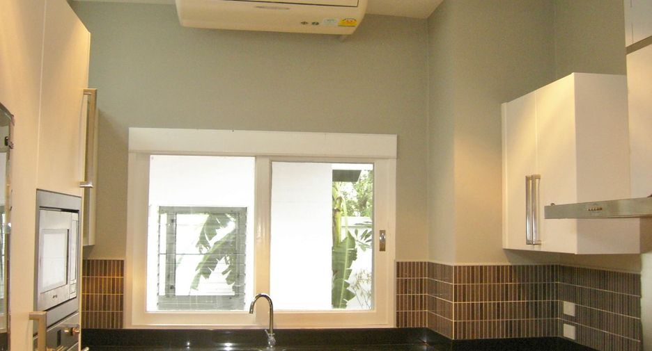 Haus zur Miete mit 5 Zimmer in Suan Luang, Bangkok