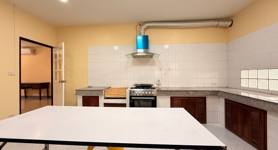 For rent 3 bedrooms house in Mae Rim, Chiang Mai