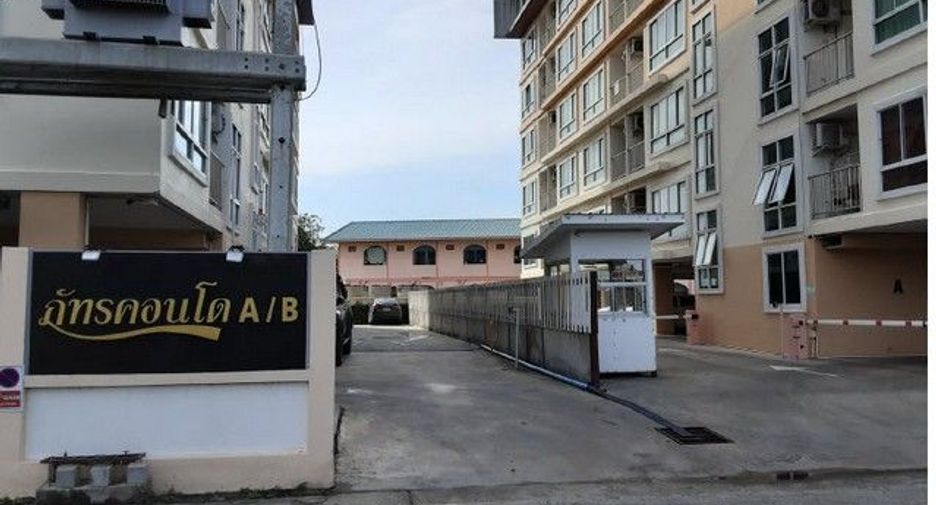 For sale 1 bed condo in Mueang Chon Buri, Chonburi