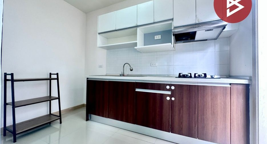 For sale 3 bedrooms townhouse in Bang Lamung, Chonburi