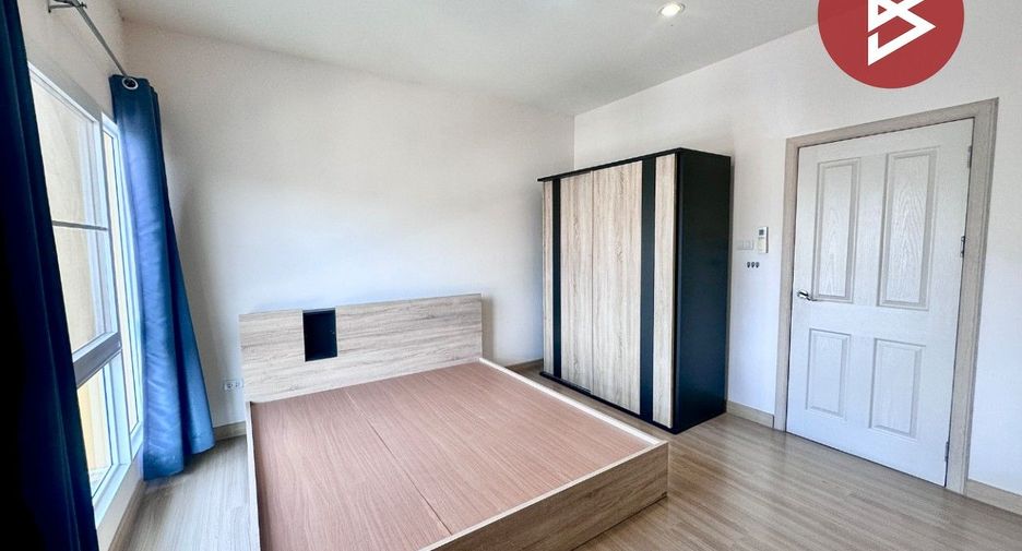 For sale 3 bedrooms townhouse in Bang Lamung, Chonburi