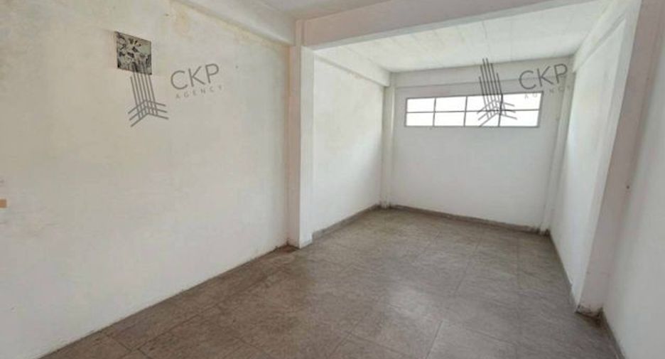 For sale 2 bedrooms retail Space in Prawet, Bangkok