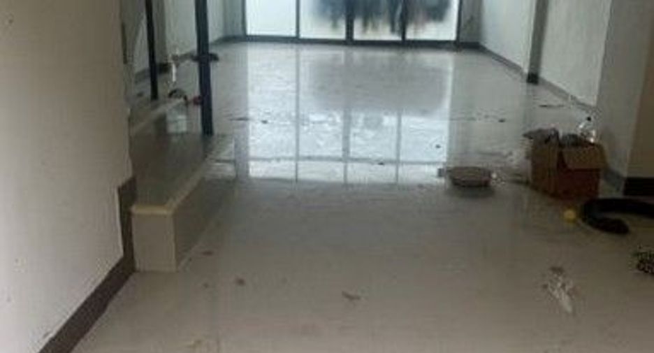 For sale 1 bed retail Space in Phrom Khiri, Nakhon Si Thammarat