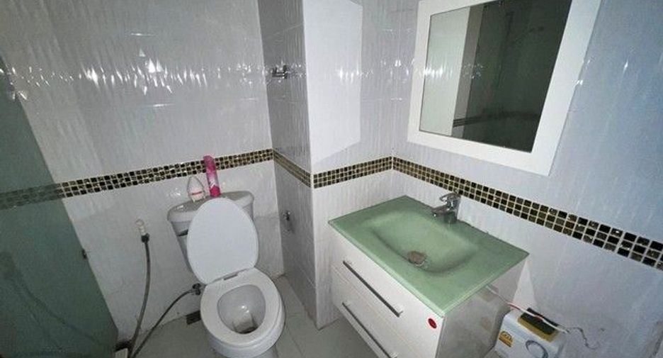 For sale 1 bed condo in San Sai, Chiang Mai
