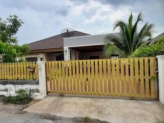 Terreno en venta en Phrom Khiri, Nakhon Si Thammarat