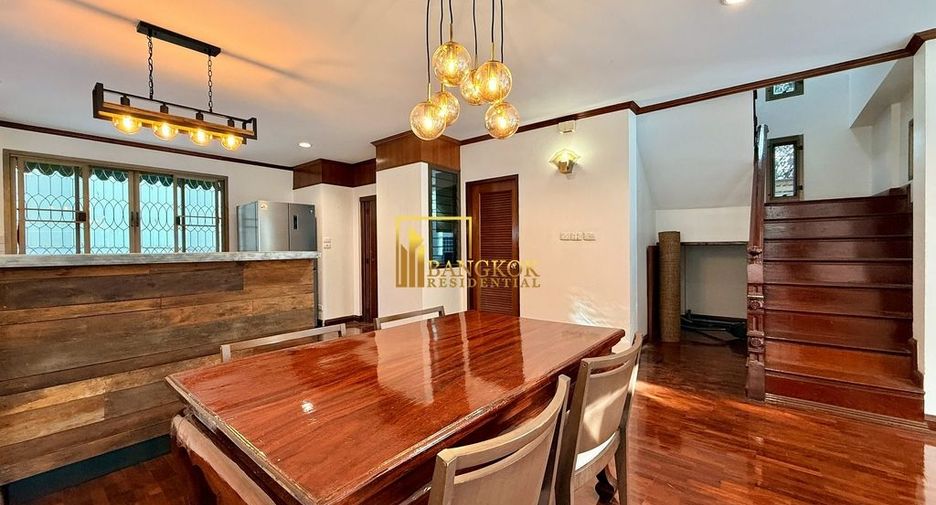 For rent 5 bedrooms house in Khlong Toei, Bangkok