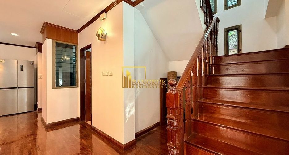 For rent 5 bedrooms house in Khlong Toei, Bangkok