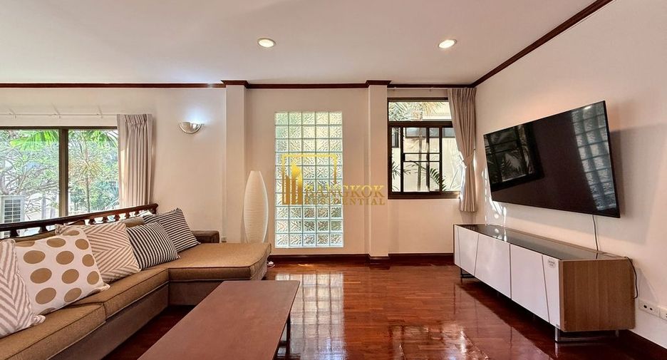 For rent 5 bedrooms house in Khlong Toei, Bangkok