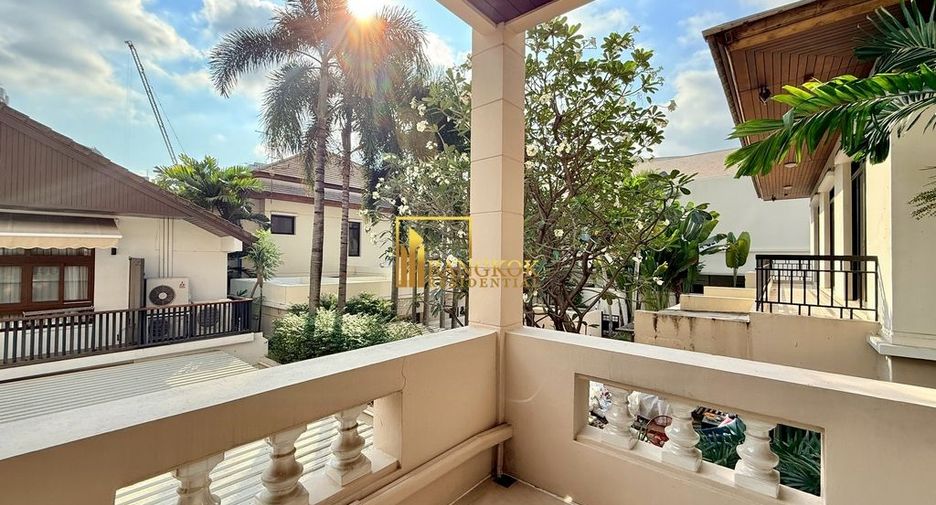 For rent 5 bedrooms house in Khlong Toei, Bangkok