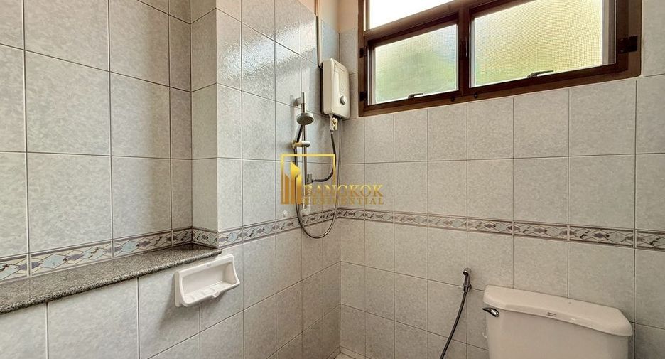 For rent 5 bedrooms house in Khlong Toei, Bangkok