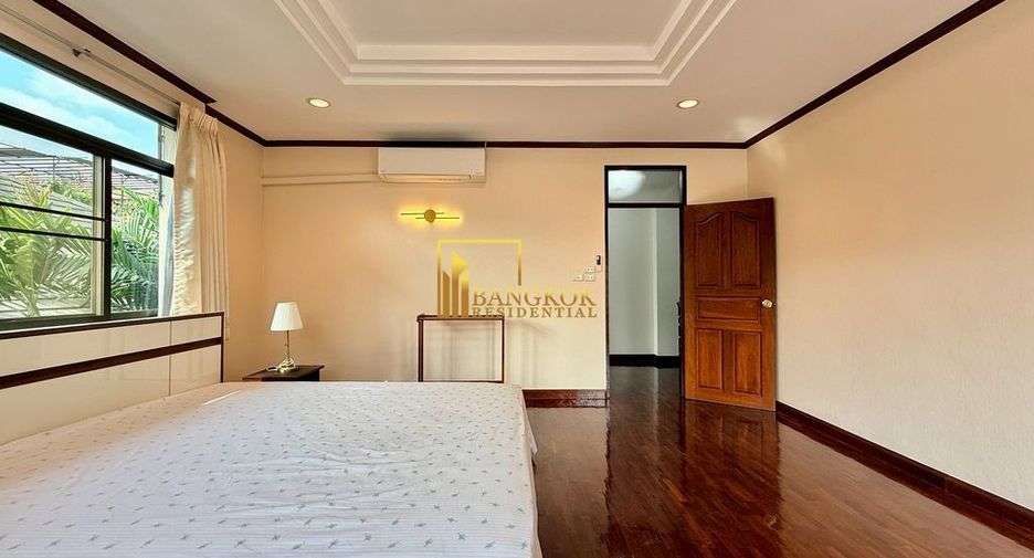 For rent 5 bedrooms house in Khlong Toei, Bangkok