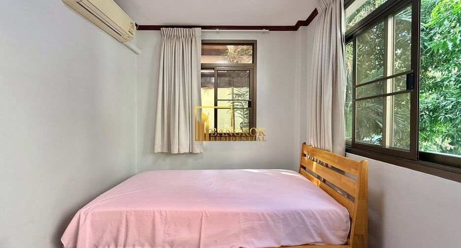 For rent 5 bedrooms house in Khlong Toei, Bangkok