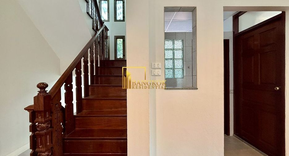 For rent 5 bedrooms house in Khlong Toei, Bangkok
