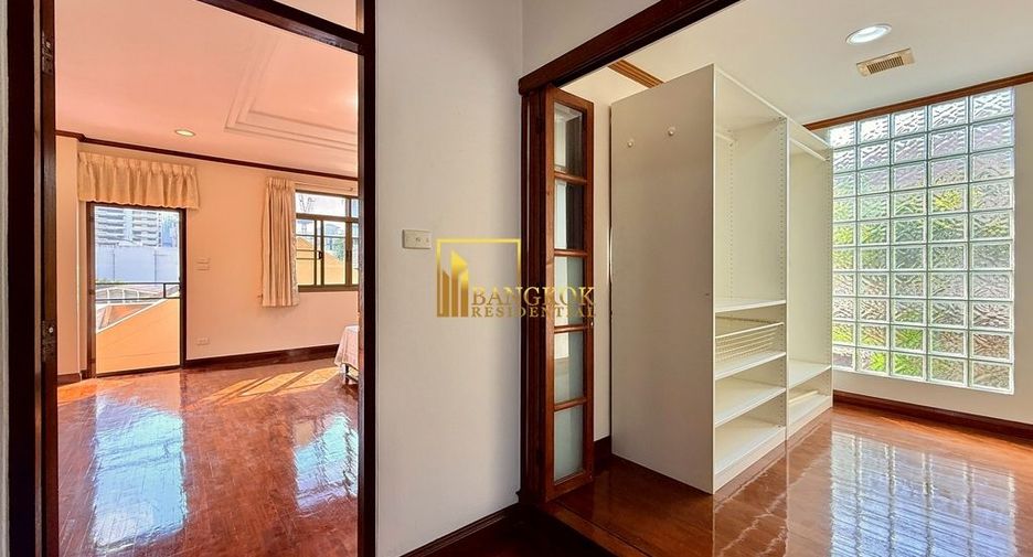 For rent 5 bedrooms house in Khlong Toei, Bangkok