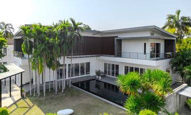 For rent 4 bedrooms house in Suan Luang, Bangkok