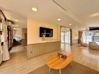 Haus zur Miete mit 4 Zimmer in Watthana, Bangkok