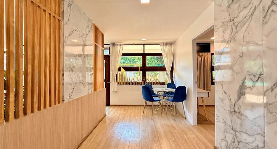 Haus zur Miete mit 4 Zimmer in Watthana, Bangkok