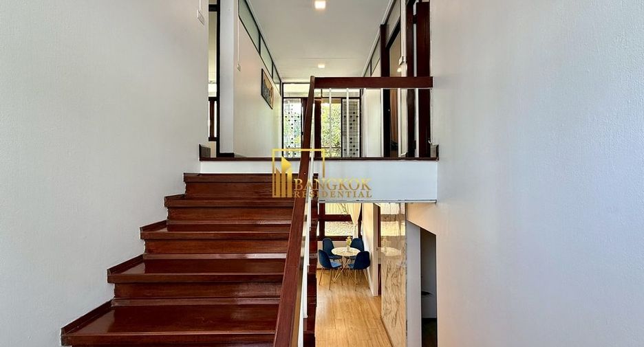 Haus zur Miete mit 4 Zimmer in Watthana, Bangkok