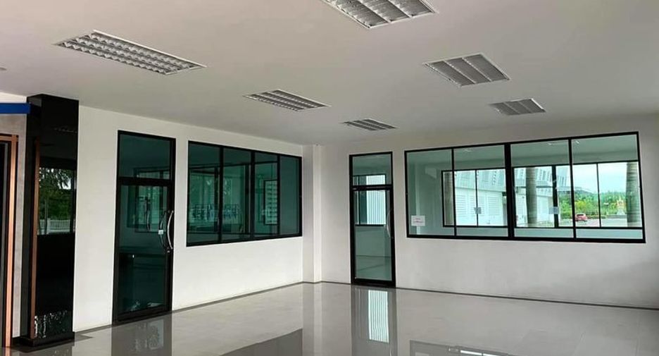 For sale warehouse in Bo Thong, Chonburi
