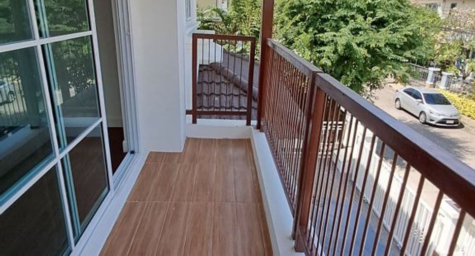 For sale 3 ベッドルーム house in Bang Khen, Bangkok