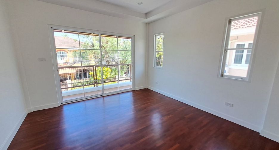 For sale 3 ベッドルーム house in Bang Khen, Bangkok
