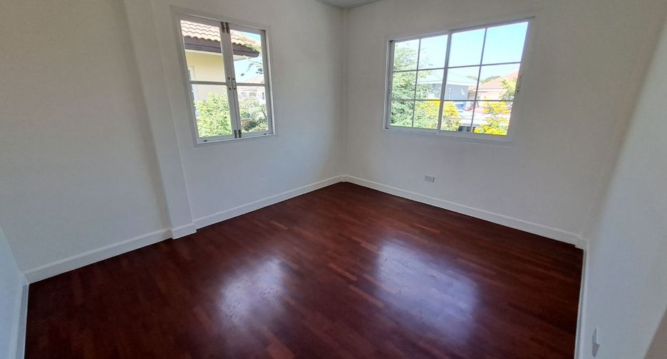 For sale 3 ベッドルーム house in Bang Khen, Bangkok